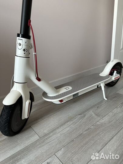 Электросамокат Xiaomi Mi Electric Scooter 1S