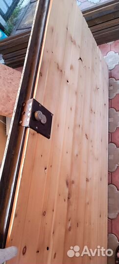 Металлическая дверь бу