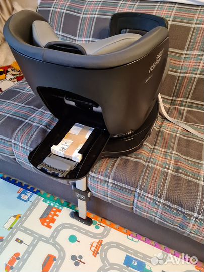 Britax Römer Dualfix 3 i-Size + Flex Base isense