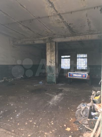 Гараж, > 30 м²