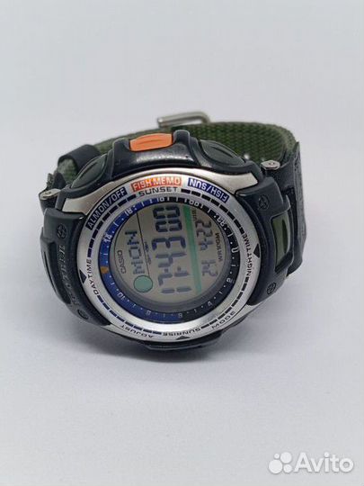 Часы casio pro trek