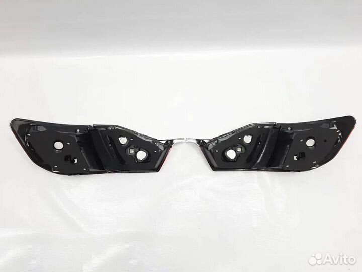 Camry 55 Стоп сигналы штатные заводские H8KH8