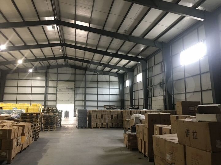 Склад, 610 м²