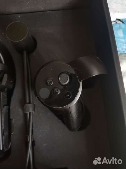 Шлем виртуальной реальности Oculus rift cv1