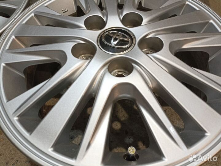 Оригинальные диски Toyota R15 5x114.3