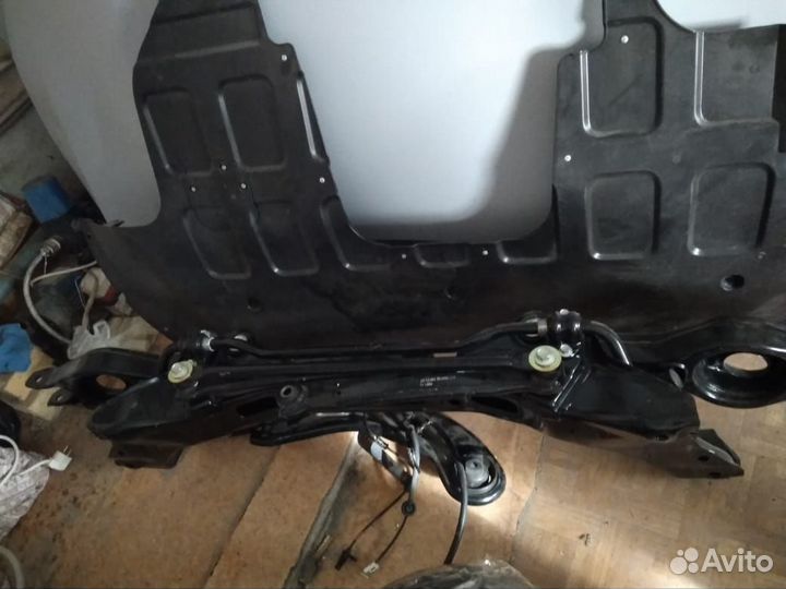 Подрамник в сборе JAC S5