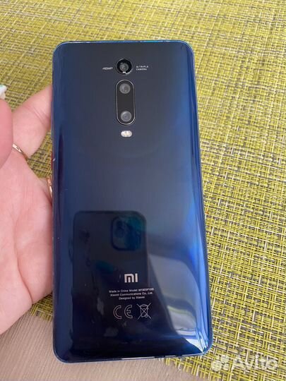 Телефон Xiaomi mi 9t
