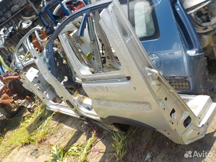 Боковина кузова peugeot partner m59 левая