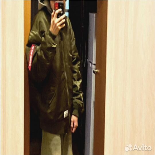 Бомбер alpha industries 2023