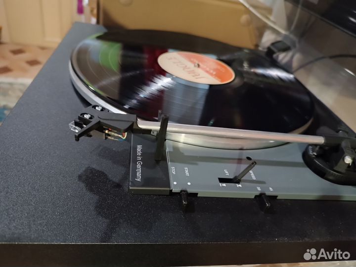 Проигрыватель винила dual