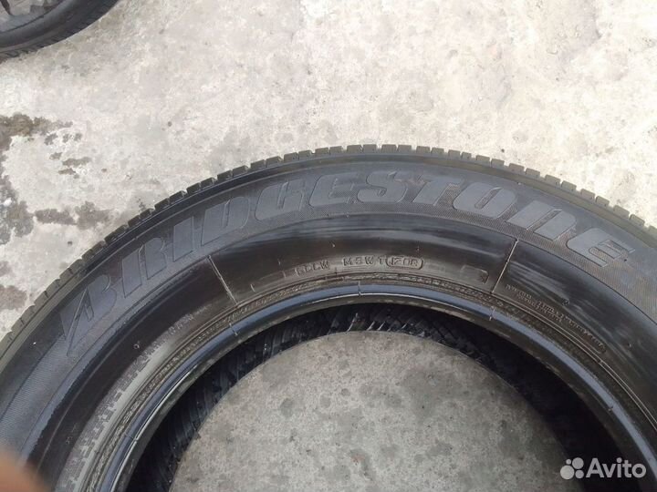 Bridgestone Dueler H/L 400 255/65 R17