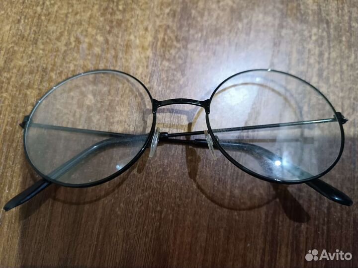 Очки разные