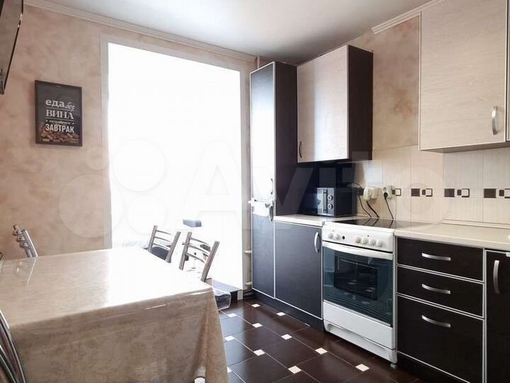 3-к. квартира, 75 м², 8/16 эт.