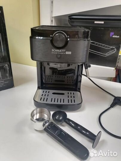 Кофеварка Scarlett SC-CM33015