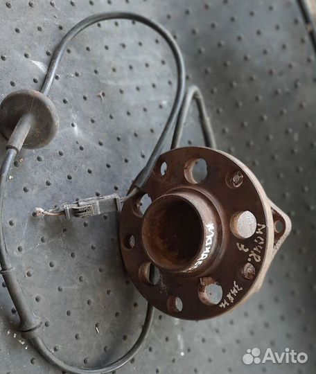 Ступица Форд Мондео 3 задняя