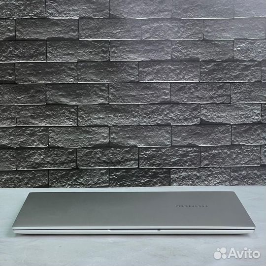 Honor MagicBook Pro 16