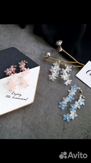 Цветочные серьги гвоздики