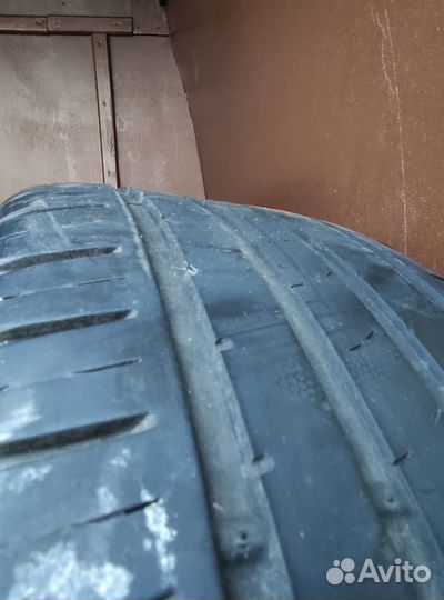 Kumho Ecsta HS51 225/55 R17