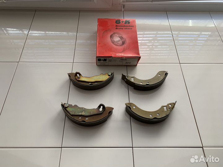 Задние барабанные колодки Ford Escort 80-90