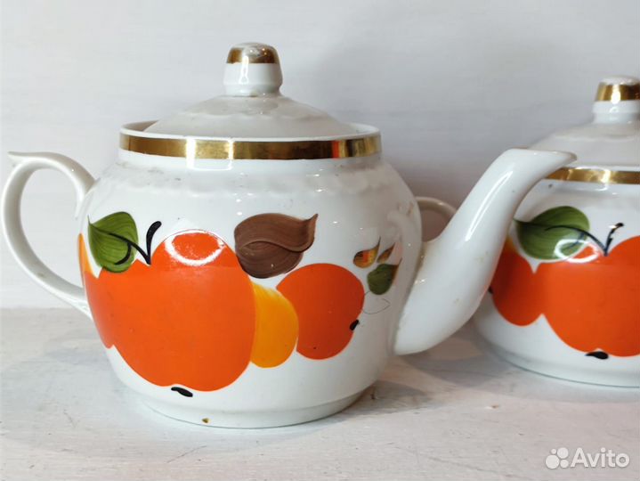 Сахарница и чайник