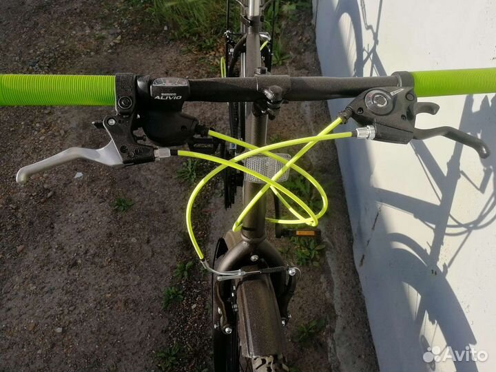 Велосипед GT(рама) shimano alivio