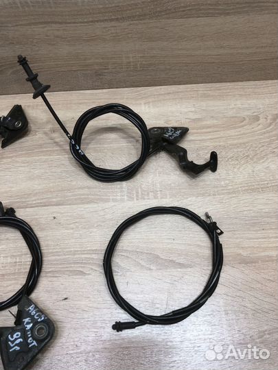Трос капота Ауди A6 C5