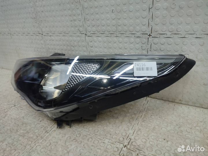 Фара левая Hyundai Solaris 2 HCR 2020