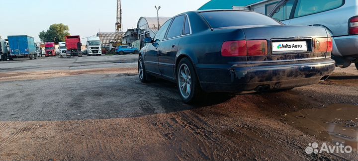 Audi A8 4.2 AT, 1996, 380 000 км