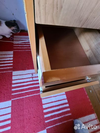 Компьютерный стол