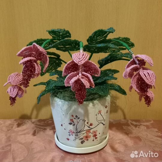 Цветы из бисера