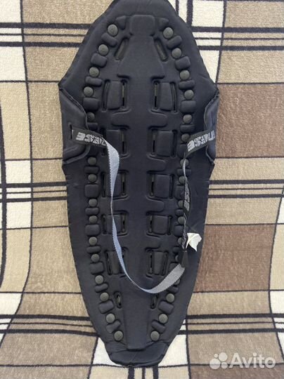 Защита спины dainese