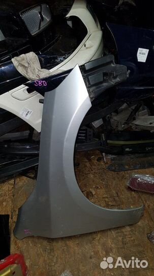 Крыло переднее правое Volvo S60 седан B4164T 2011