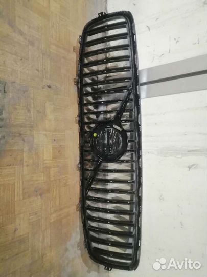 Решетка радиатора volvo v90