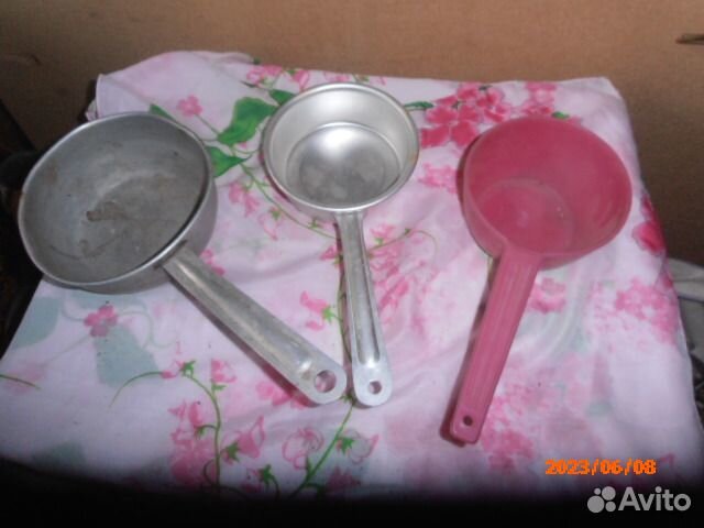 Кастрюли бу, крышки,эмалированые кружка, ковш