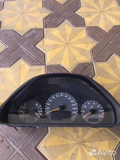 Панель приборов (щиток приборов ) Мерседес w 210