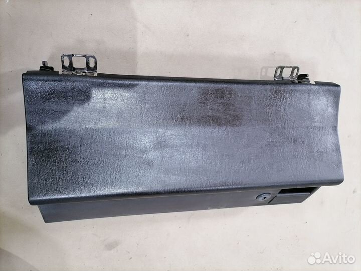 Бардачок Mercedes-Benz 190 W201 1982-1993