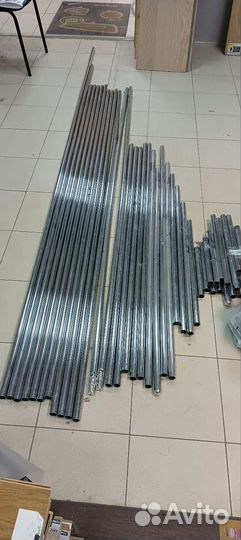 Трубы для торговли и разнообразный крепёж к ним