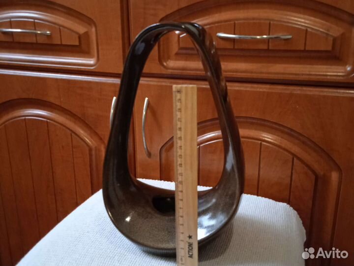 Ваза, рюмки, кружки