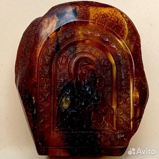 Икона из янтаря