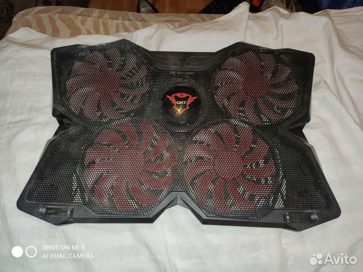 Подставка с охлаждением для ноутбука