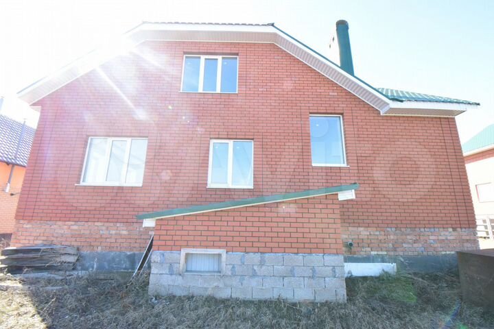 Дом 304,6 м² на участке 28,8 сот.