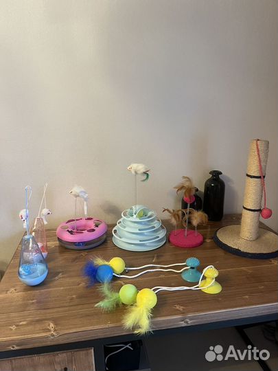 Развивающие игрушки для кошек и когтеточка