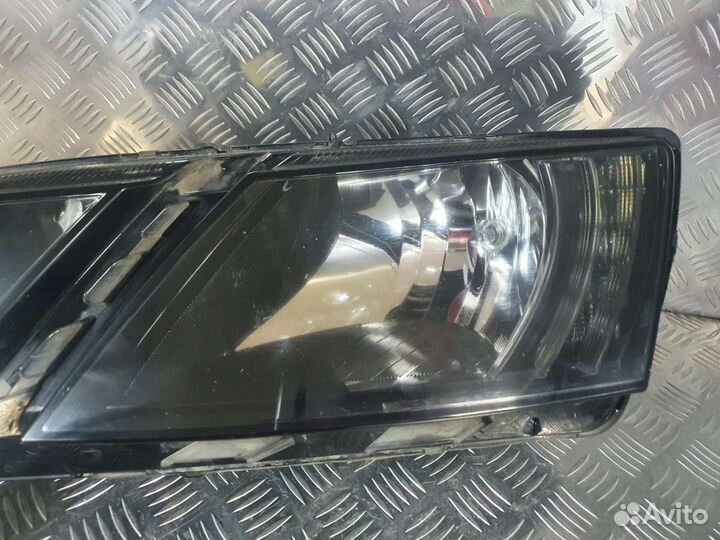 Skoda octavia a7 фара левая галоген led