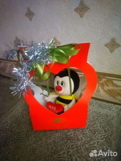 Разные красивые подарки ребёнку на праздник