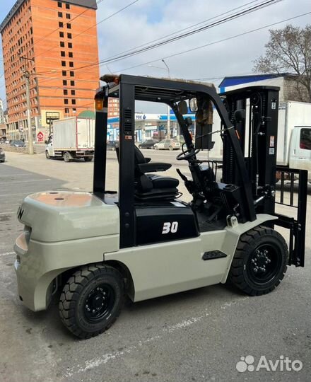 Вилочный погрузчик TFN CPCD30, 2022