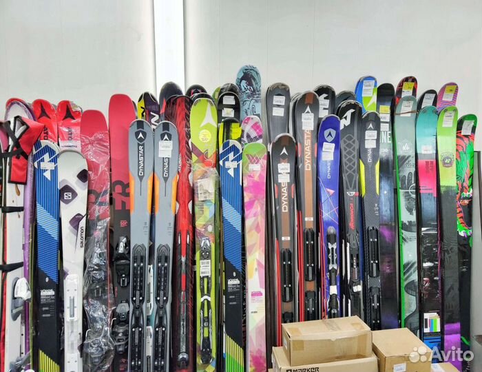 Горные лыжи. Горнолыжные ботинки.Новые