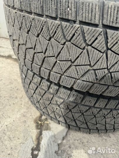 Bridgestone Blizzak DM-V2 225/65 R17 102S