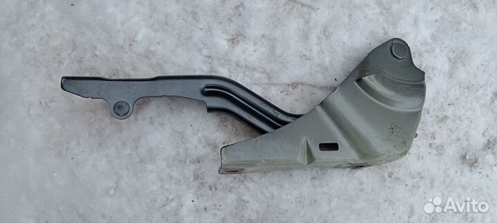 Петли капота Kia Sorento 4 MQ4 Деформированы