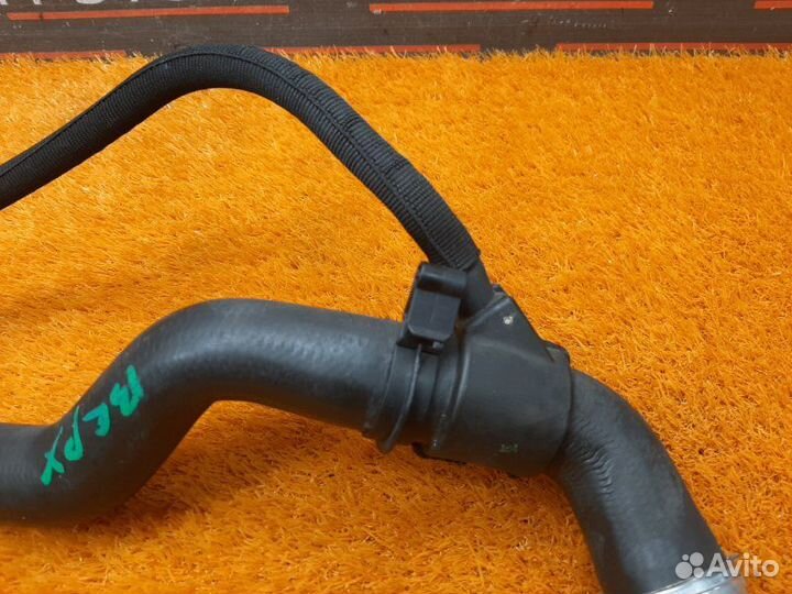 Патрубок радиатора верхний Mercedes-Benz Clk-Class