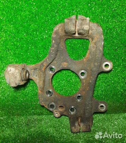 Кулак задний правый Ниссан Патфайндер R51